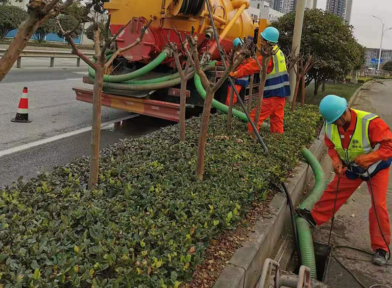 黄竹镇市政管道清淤