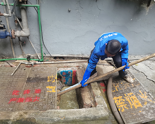 黄竹镇清掏化粪池